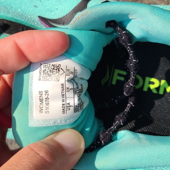 Saucony Triumph 19 W size 7 - Picture 8 of 14